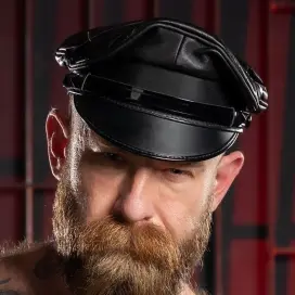 BIKER CAP WITH MATTE BRIM 1/2
